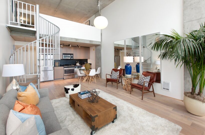 Z 855 Folsom 311 Living Room 1